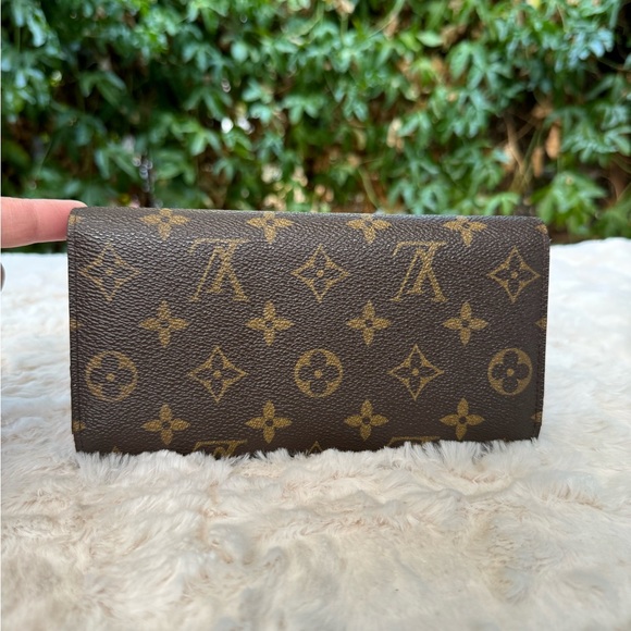 LOUIS VUITTON. continental wallet. - Picture 2 of 8